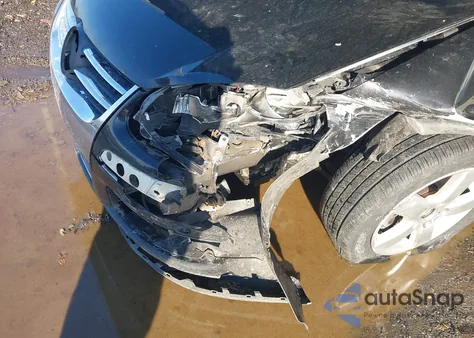 2008 Volkswagen Jetta Se/Sel z USA, uszkodzony, nr VIN 3VWRZ71K78M009287